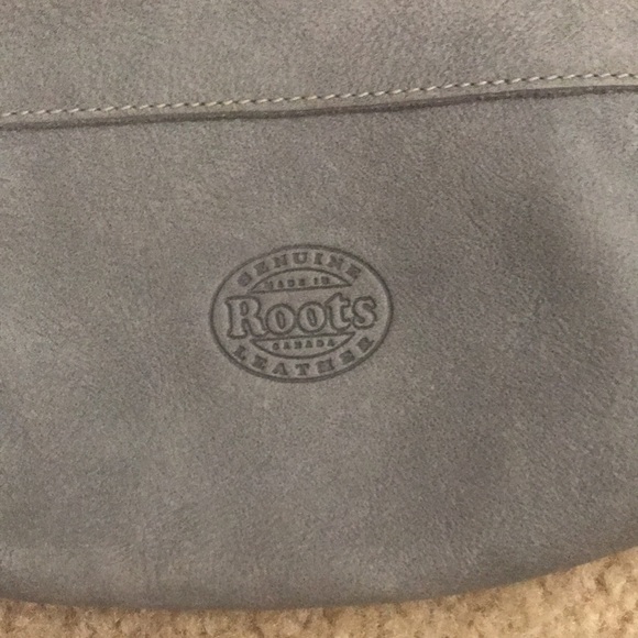 Roots leather Wristlet - Picture 2 of 7